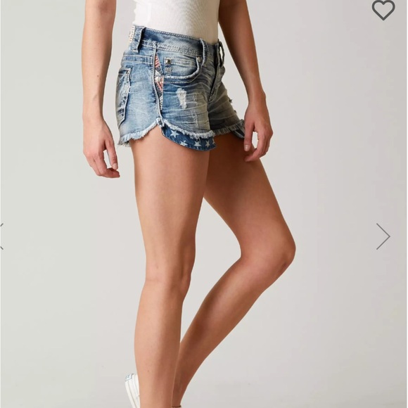 Miss Me - Embroidered Stretch Short - 27 - Picture 3 of 9
